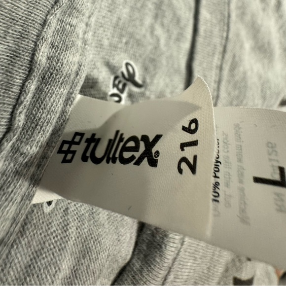 Winnie the Pooh All Good in the Woods Juniors’ T-Shirt Size Large - Picture 15 of 15